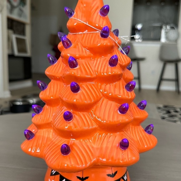 Mr.Halloween Nostalgic Ceramic Led Tree Orange Purple lights  13” NWT - Picture 12 of 12